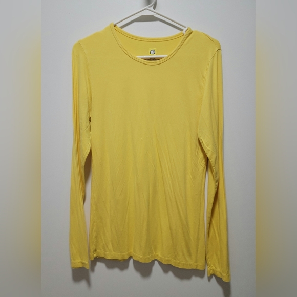 Tops - Yellow long sleeve Tee - Womens - Medium